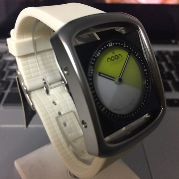 Noon Montre Design White Silicon Strap Ladies Watc - Picture 7 of 8